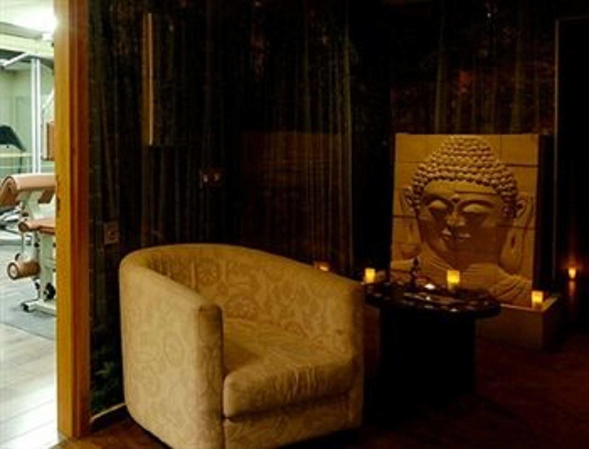 พาร์ค สวีท โฮเต็ล แอนด์ สปา Hotel คาซาบลังกา ภายนอก รูปภาพ